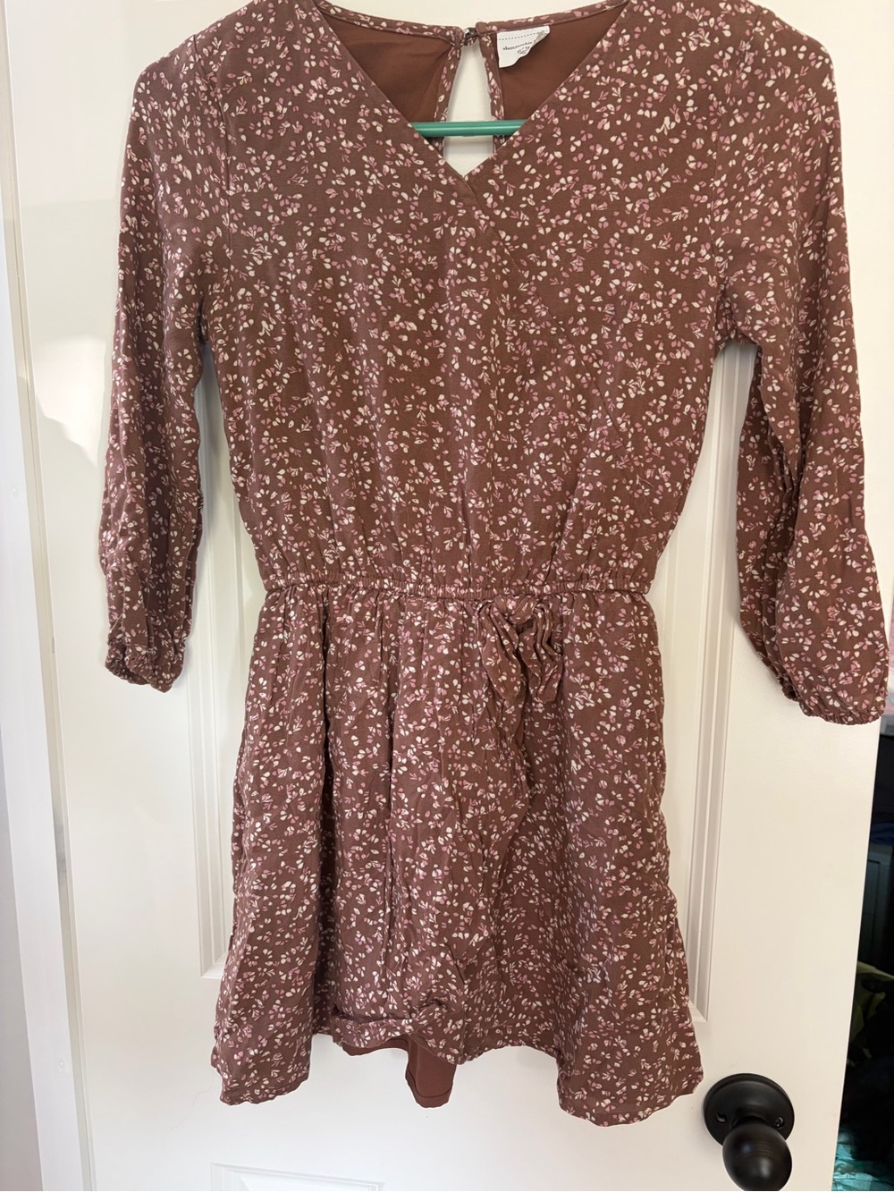 EUC abercrombie kids brown  Floral V-Neck Fall Long Sleeve Dress 12